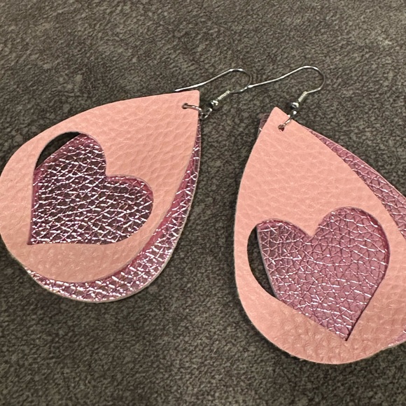 Handmade Jewelry - Handmade Pink Heart earrings
